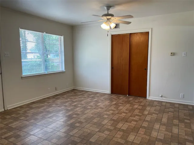 $1,595 | 202 North 5th Street, Midlothian, TX 76065