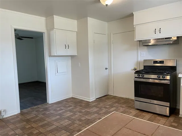 $1,595 | 202 North 5th Street, Midlothian, TX 76065