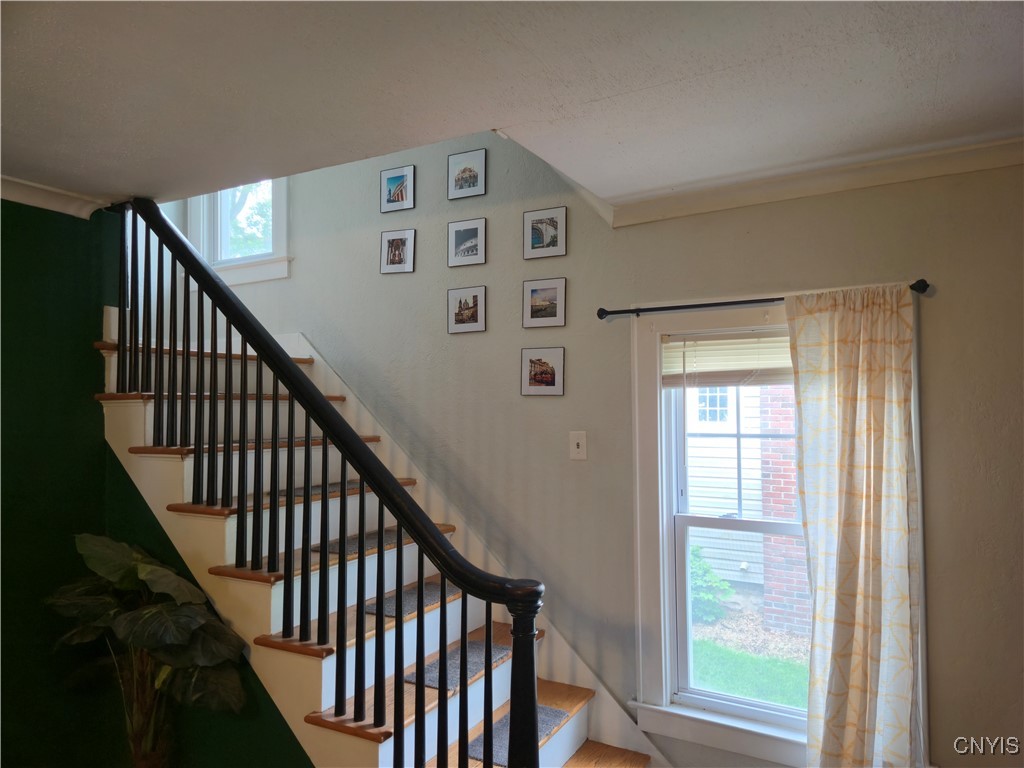 181 Brampton Road Syracuse, NY 13205 - Photo 8 of 15