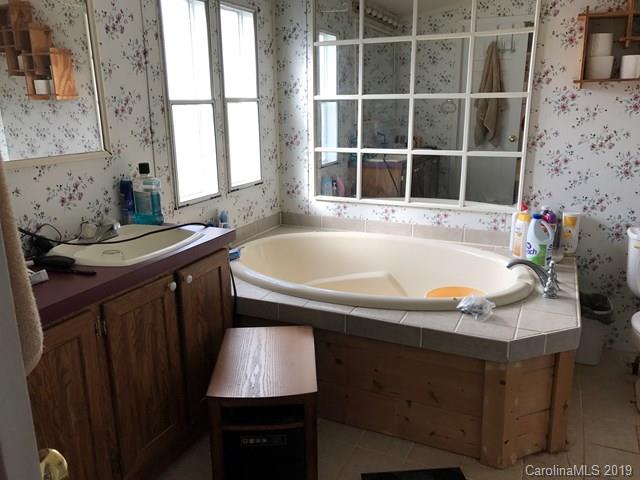 181 Ashe Bridge Road Marion, NC 28752 - Photo 3 of 15 Gallery Image 3