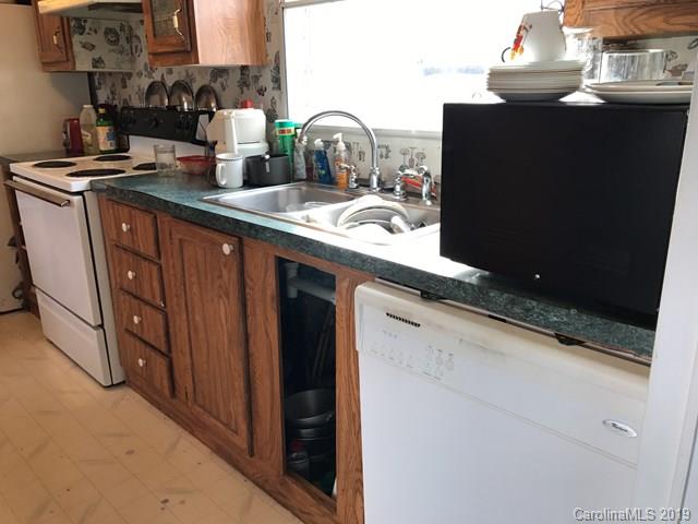 181 Ashe Bridge Road Marion, NC 28752 - Photo 4 of 15 Gallery Image 4