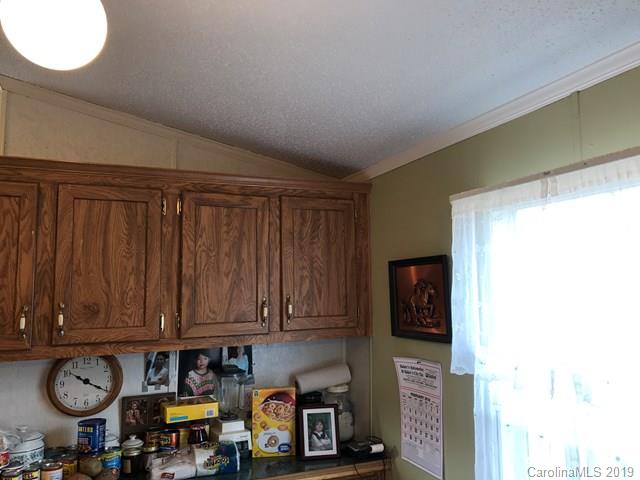 181 Ashe Bridge Road Marion, NC 28752 - Photo 7 of 15 Gallery Image 7