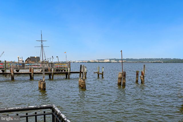 $1,299,000 | 522 North Royal Street, Alexandria, VA 22314