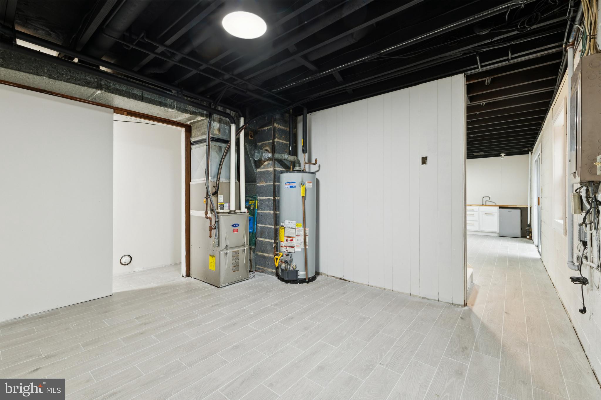 28 Ridgemore Circle Fredericksburg, VA 22405 - Photo 22 of 32 Utility room