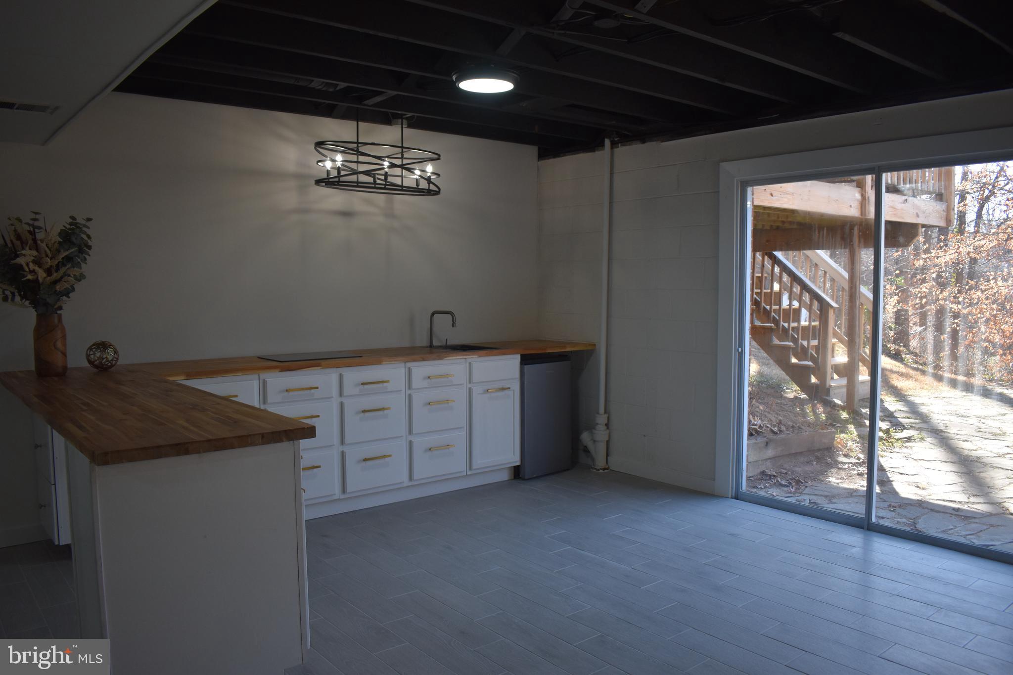 28 Ridgemore Circle Fredericksburg, VA 22405 - Photo 29 of 32 Basement Kitchen