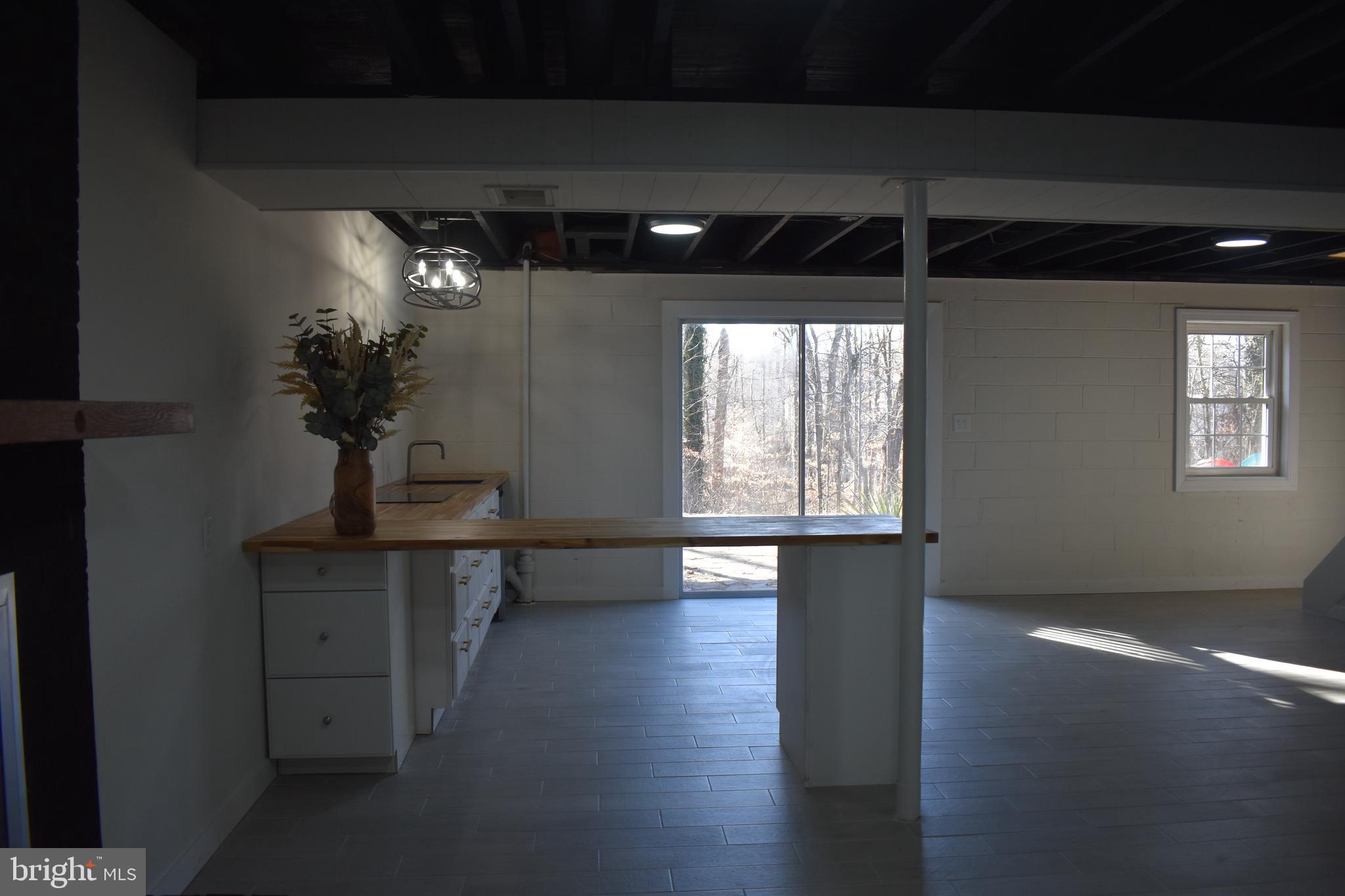 28 Ridgemore Circle Fredericksburg, VA 22405 - Photo 30 of 32 Basement Kitchen