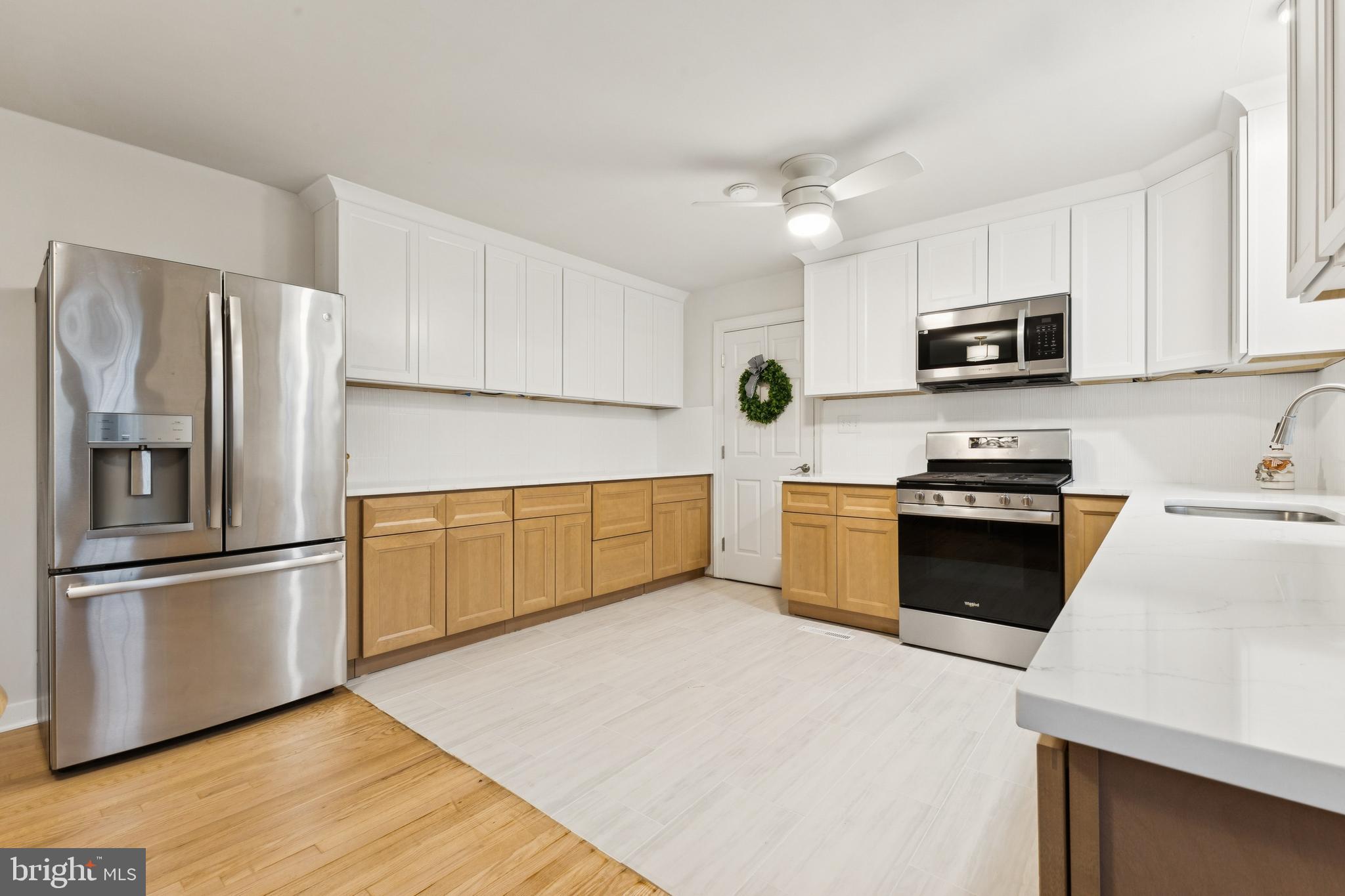 28 Ridgemore Circle Fredericksburg, VA 22405 - Photo 5 of 32 Stainless appliances & ceramic tile flooring