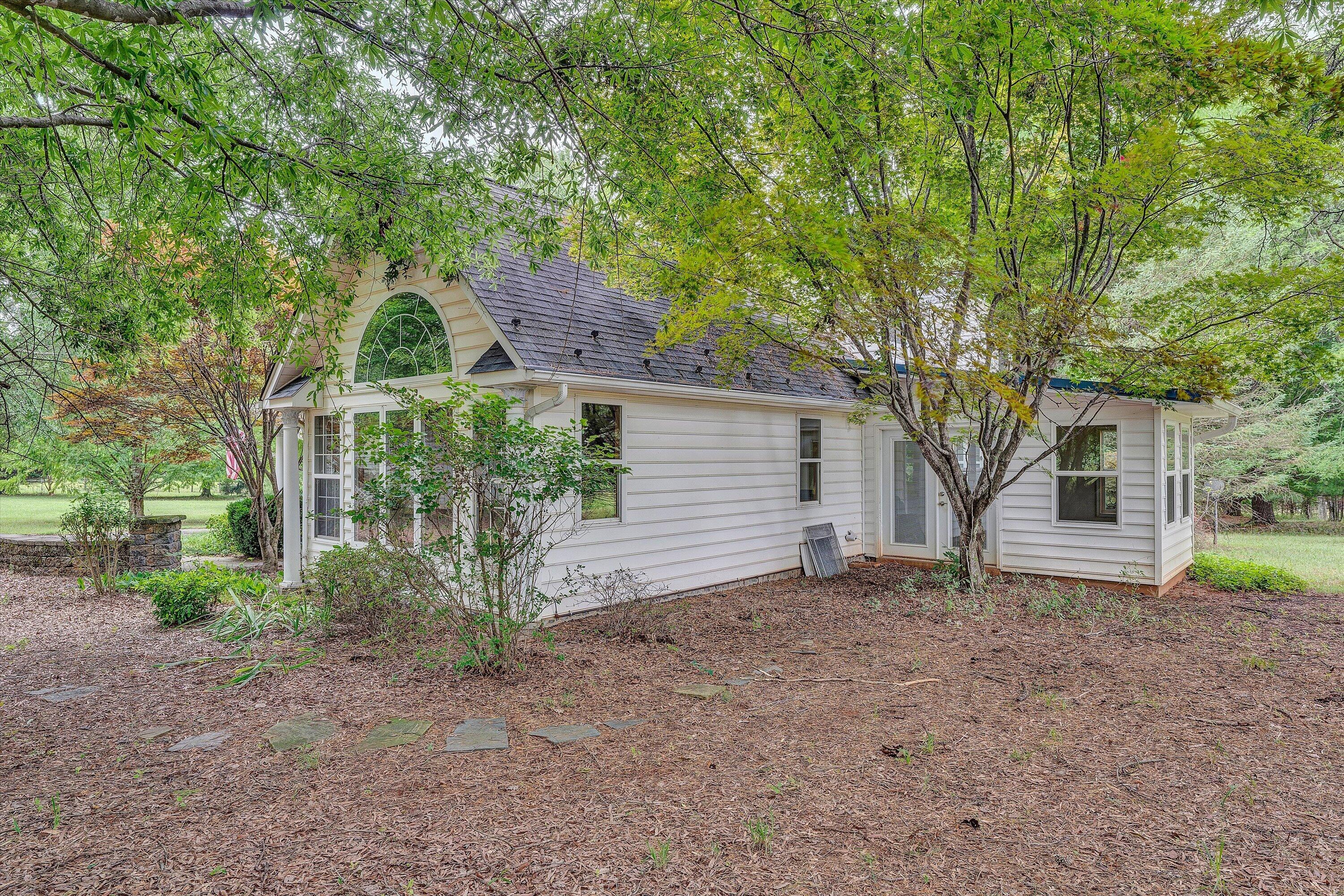 2932 Dickerson Mill Road Bedford, VA 24523 - Photo 6 of 62 03-DSC08251