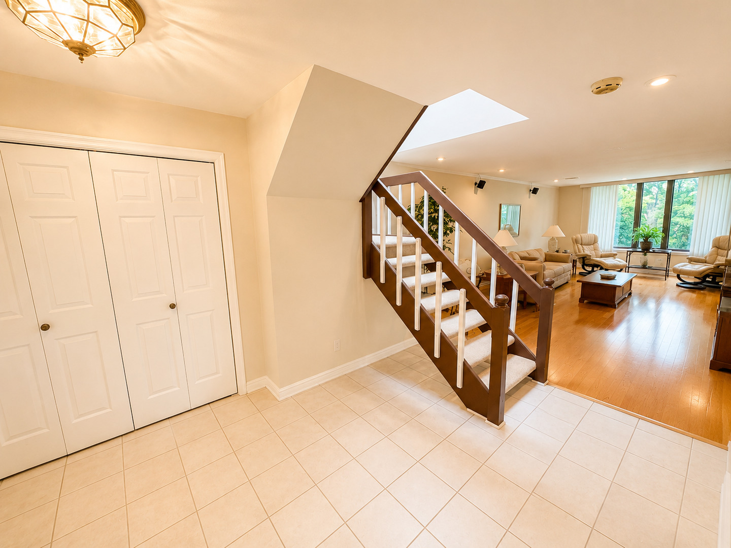 1401 Burr Oak Road, Unit 303B Hinsdale, IL 60521 - Photo 3 of 12
