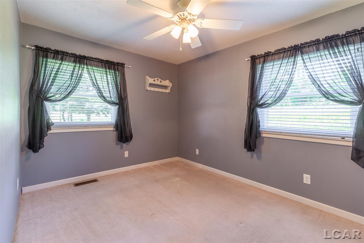 2281 Laberdee Road Adrian, MI 49221 - Photo 18 of 37 31385120-18.JPG