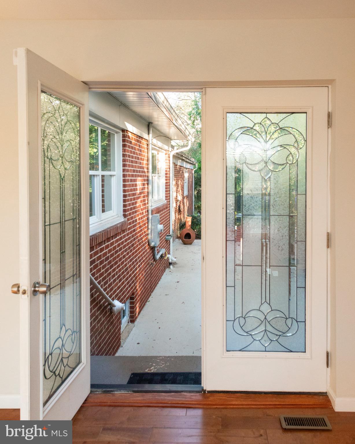 6401 Sherwood Road Baltimore, MD 21239 - Photo 2 of 49