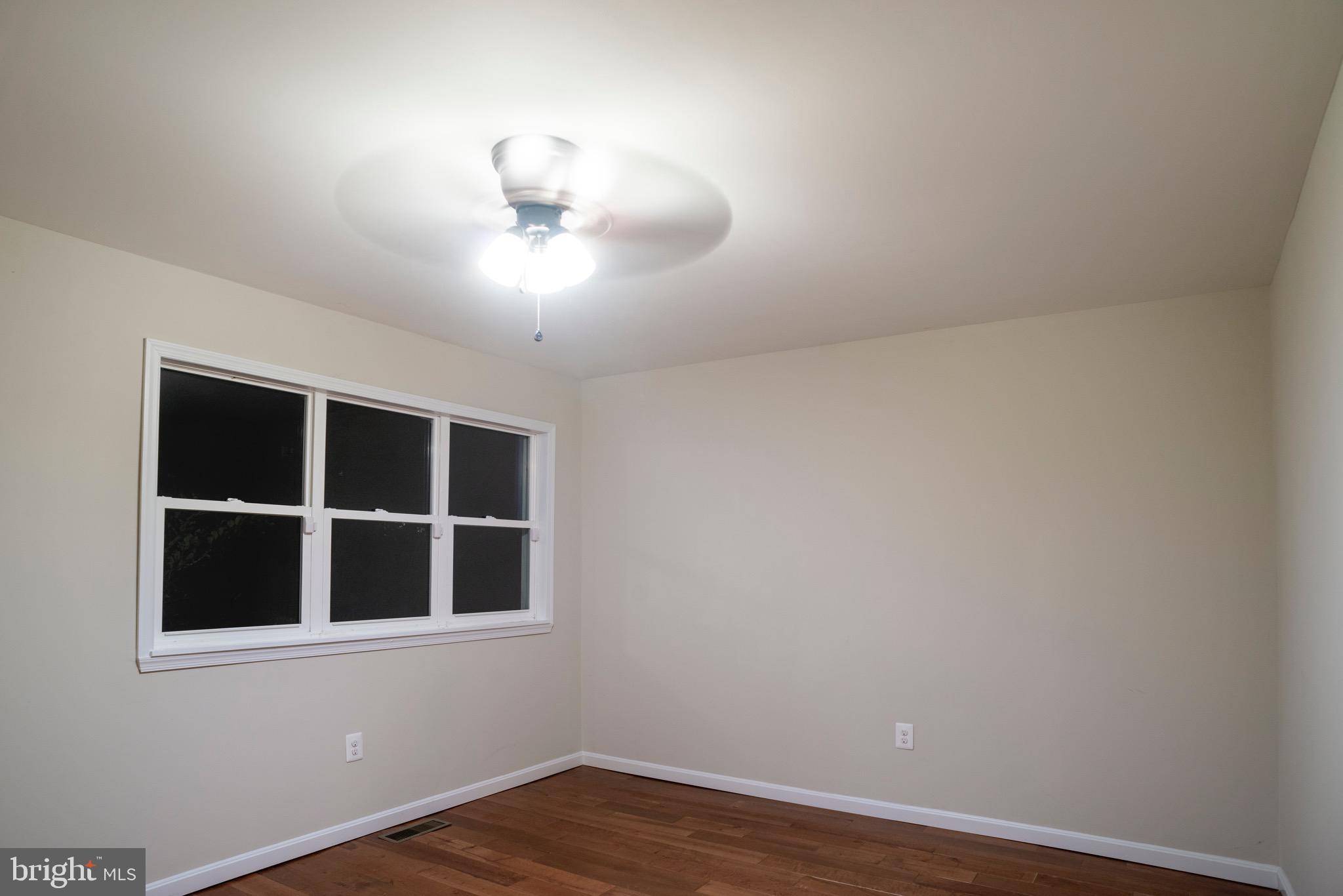 6401 Sherwood Road Baltimore, MD 21239 - Photo 24 of 49