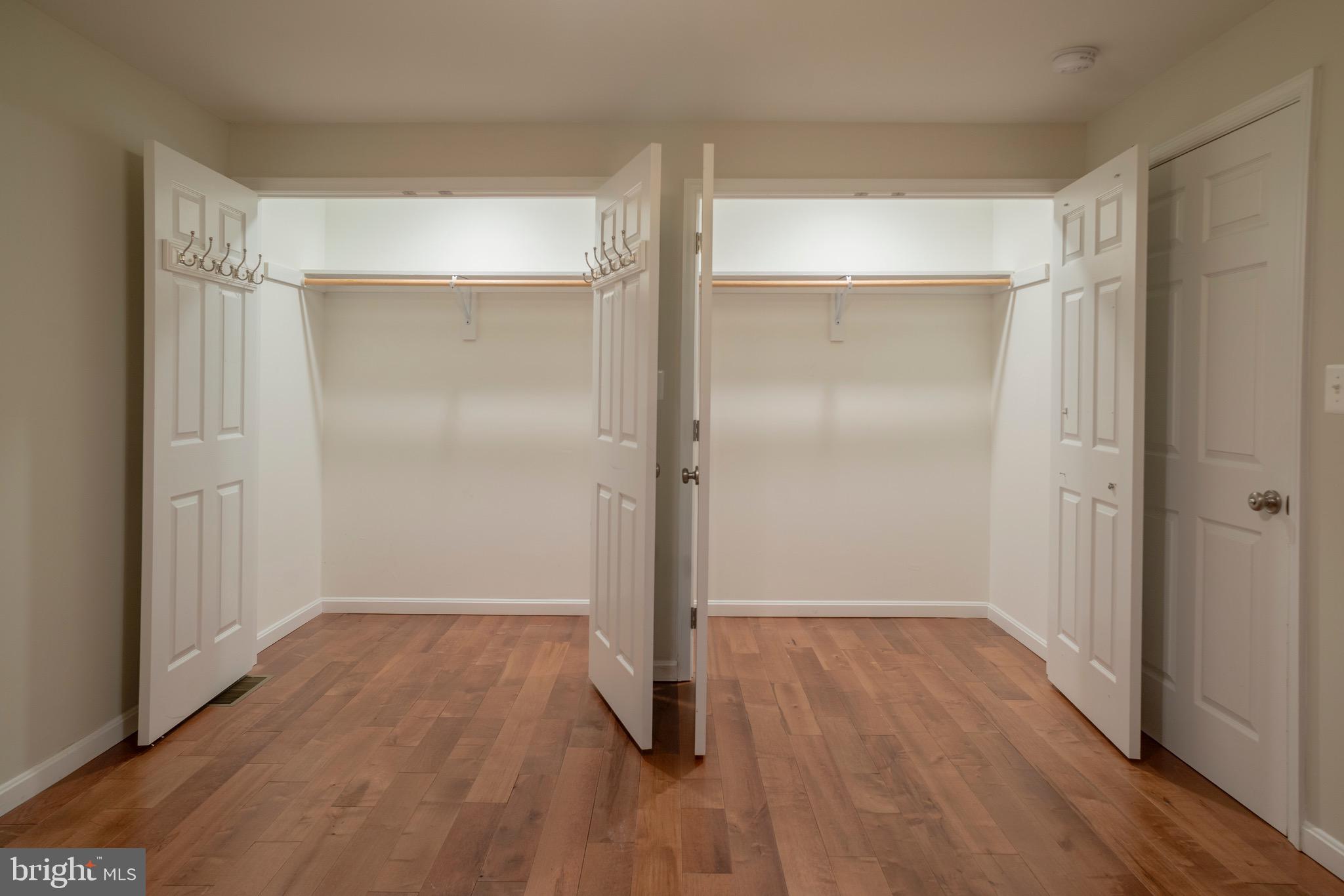 6401 Sherwood Road Baltimore, MD 21239 - Photo 34 of 49