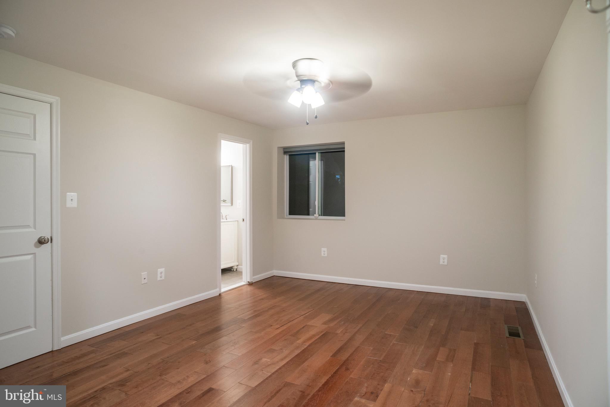 6401 Sherwood Road Baltimore, MD 21239 - Photo 35 of 49