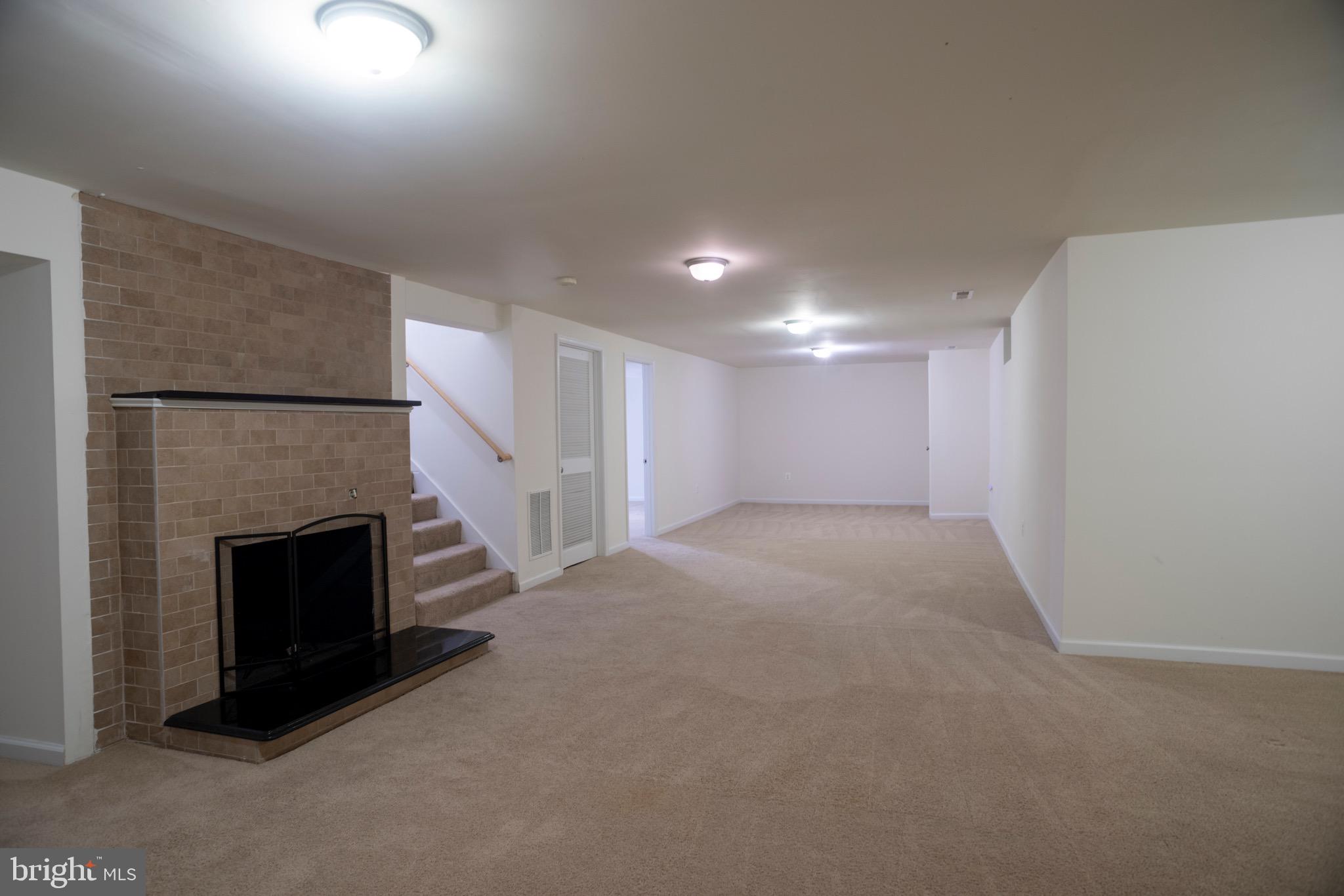 6401 Sherwood Road Baltimore, MD 21239 - Photo 40 of 49