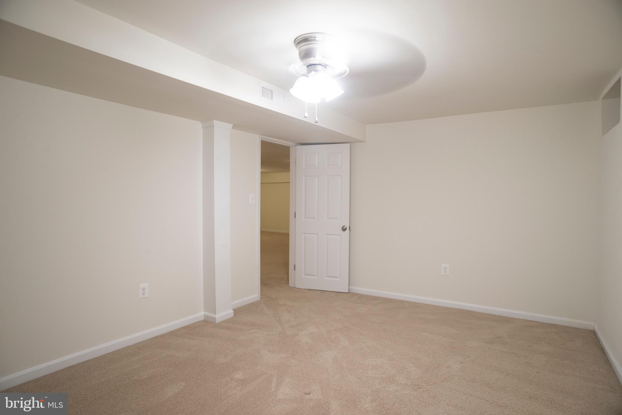 6401 Sherwood Road Baltimore, MD 21239 - Photo 45 of 49