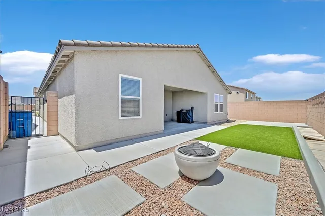 $399,000 | 442 Bridal Veil Falls Street, Indian Springs, NV 89018