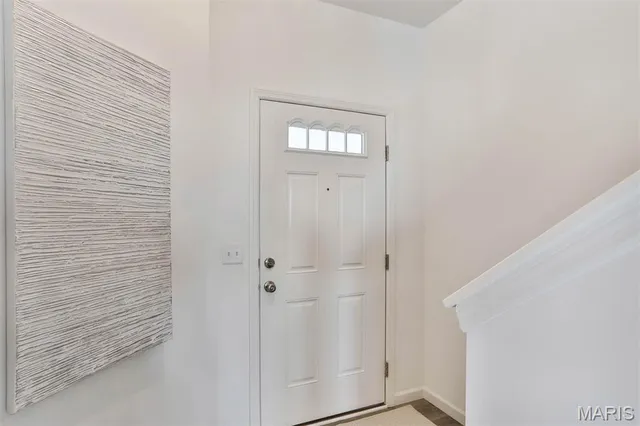 $2,375 | 128 Ripple Crk Drive, Lake St. Louis, MO 63367