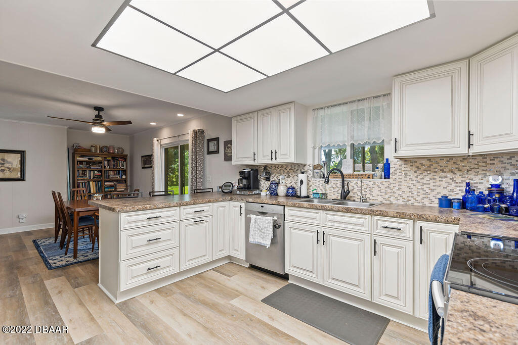 355 Tulip Tree Lane Ormond Beach, FL 32174 - Photo 9 of 40 003A0691