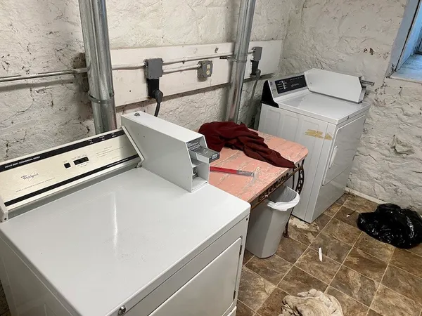 $2,000 | 96 Rhode Island Avenue, Unit 6, Newport, RI 02840