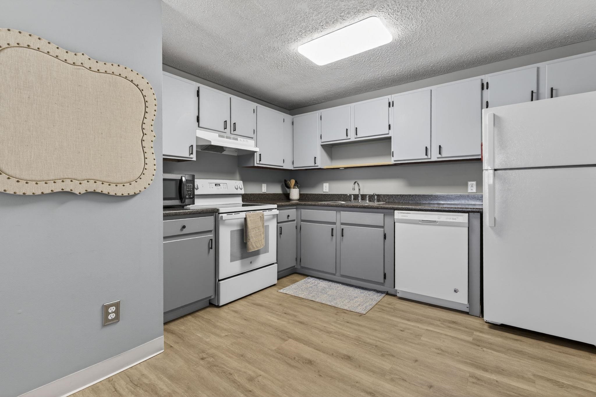 55 Log Street, Unit 3H Manchester, NH 03102 - Photo 21 of 25