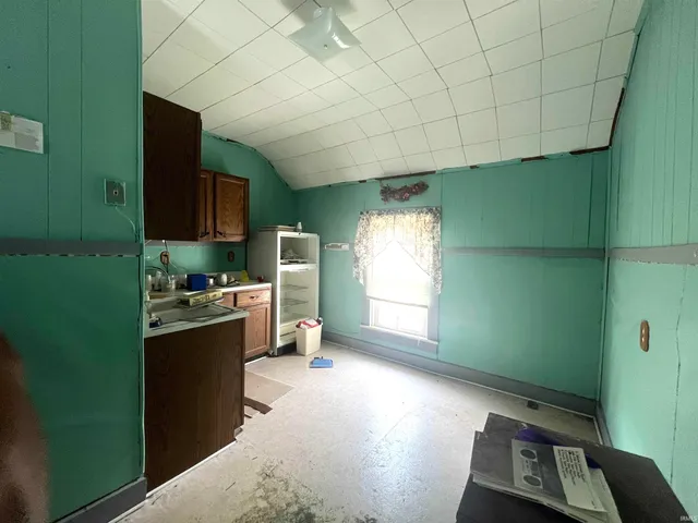 $75,000 | 103 East Riverside Drive, Peru, IN 46970