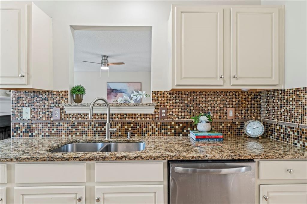 6002 Birdseye Trail Atlanta, GA 30349 - Photo 13 of 38