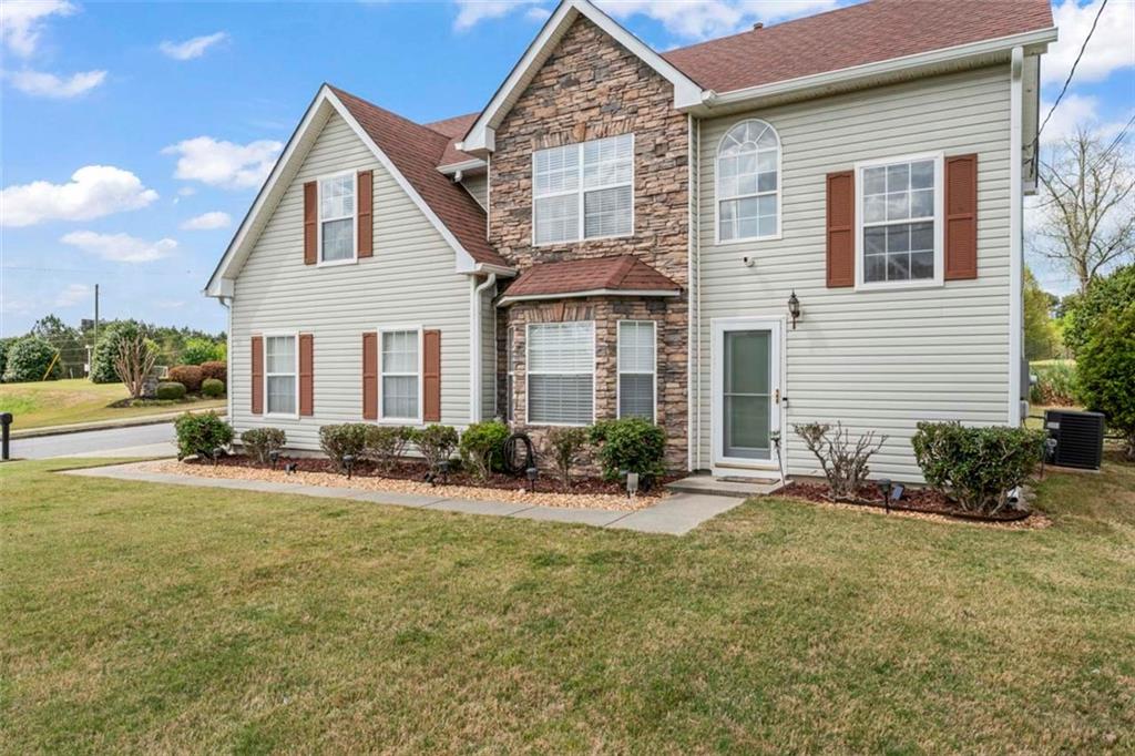 6002 Birdseye Trail Atlanta, GA 30349 - Photo 5 of 38