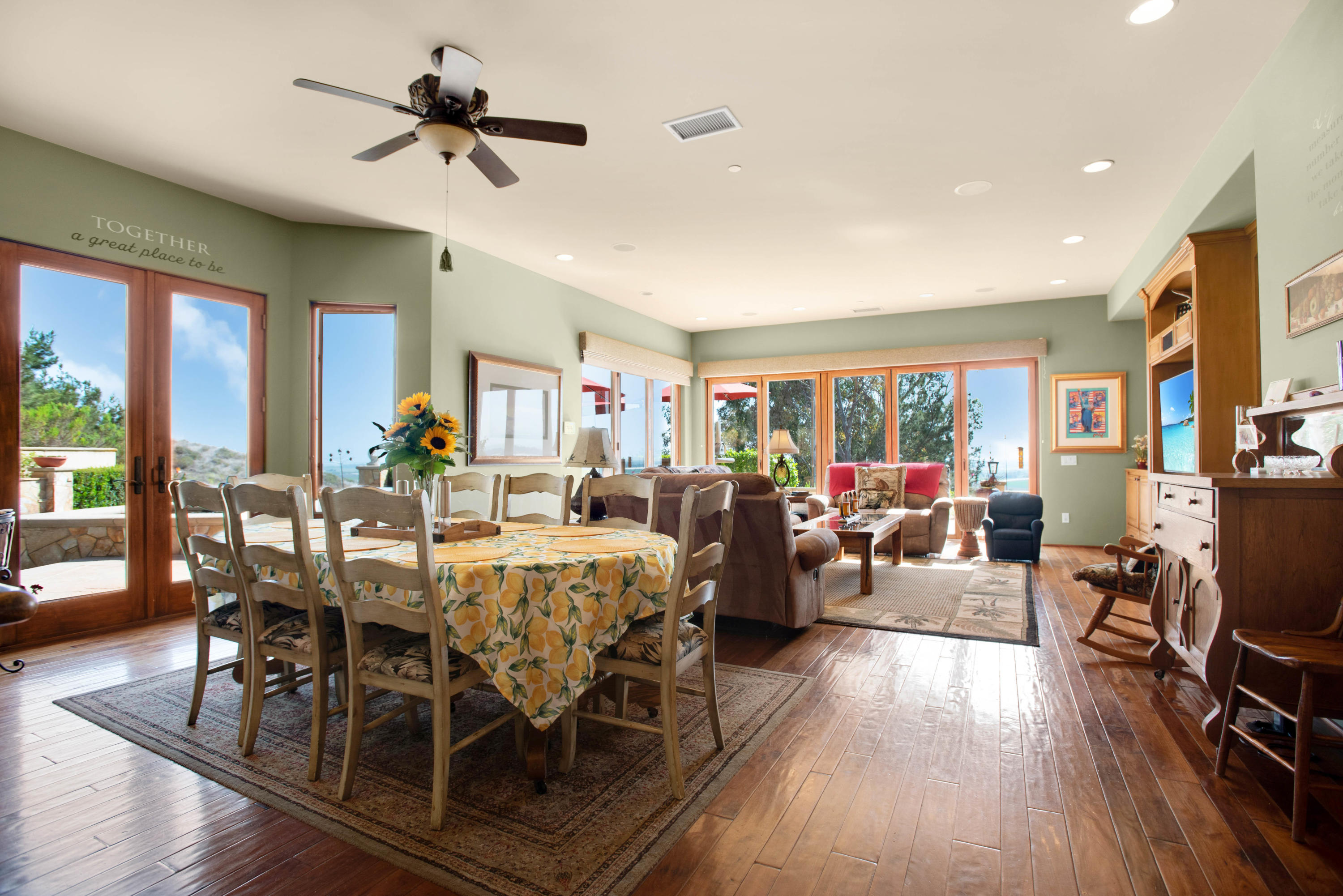 1185 Corte Barroso Camarillo, CA 93010 - Photo 26 of 75 1185CorteBarroso 42