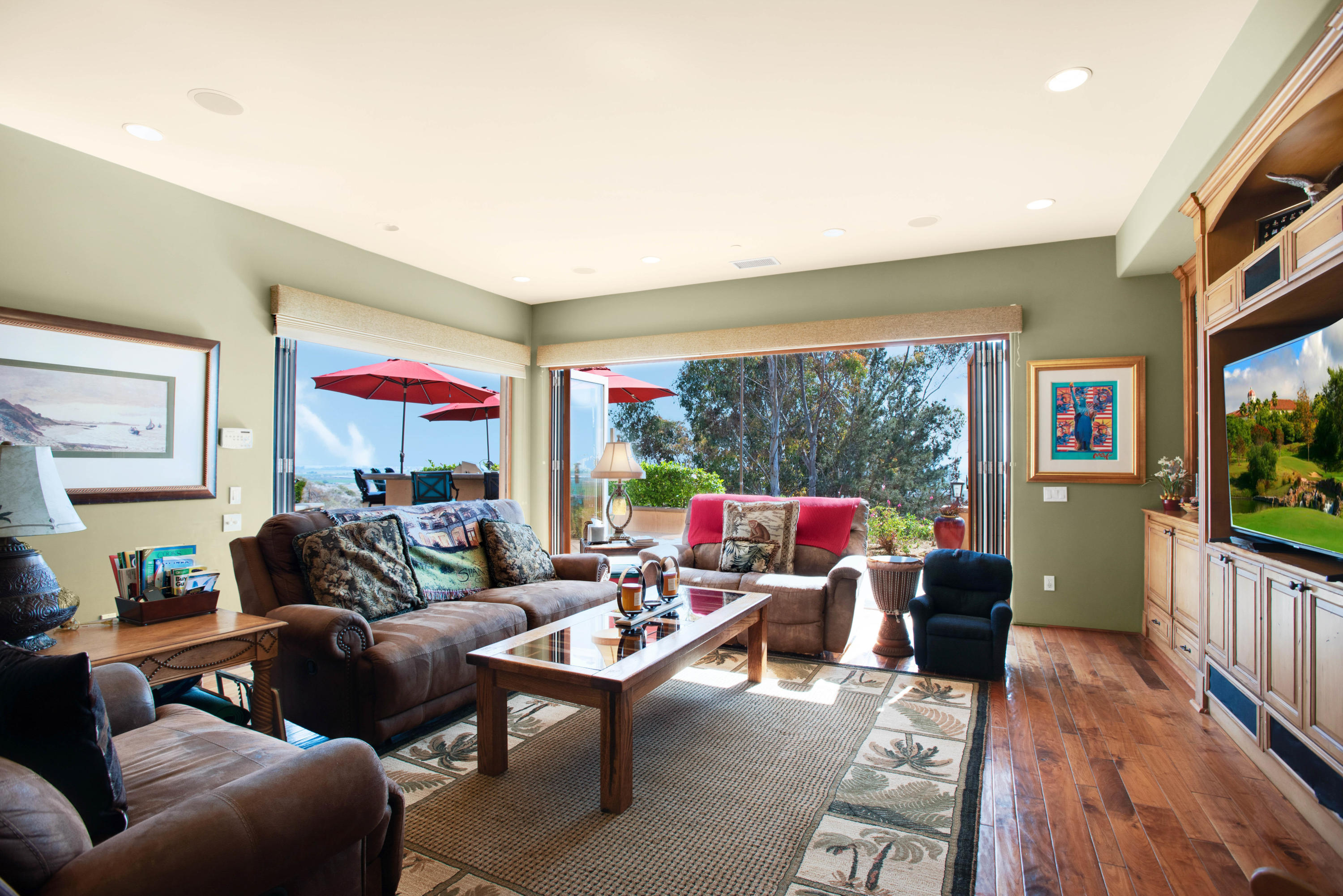 1185 Corte Barroso Camarillo, CA 93010 - Photo 27 of 75 1185CorteBarroso 47 copy