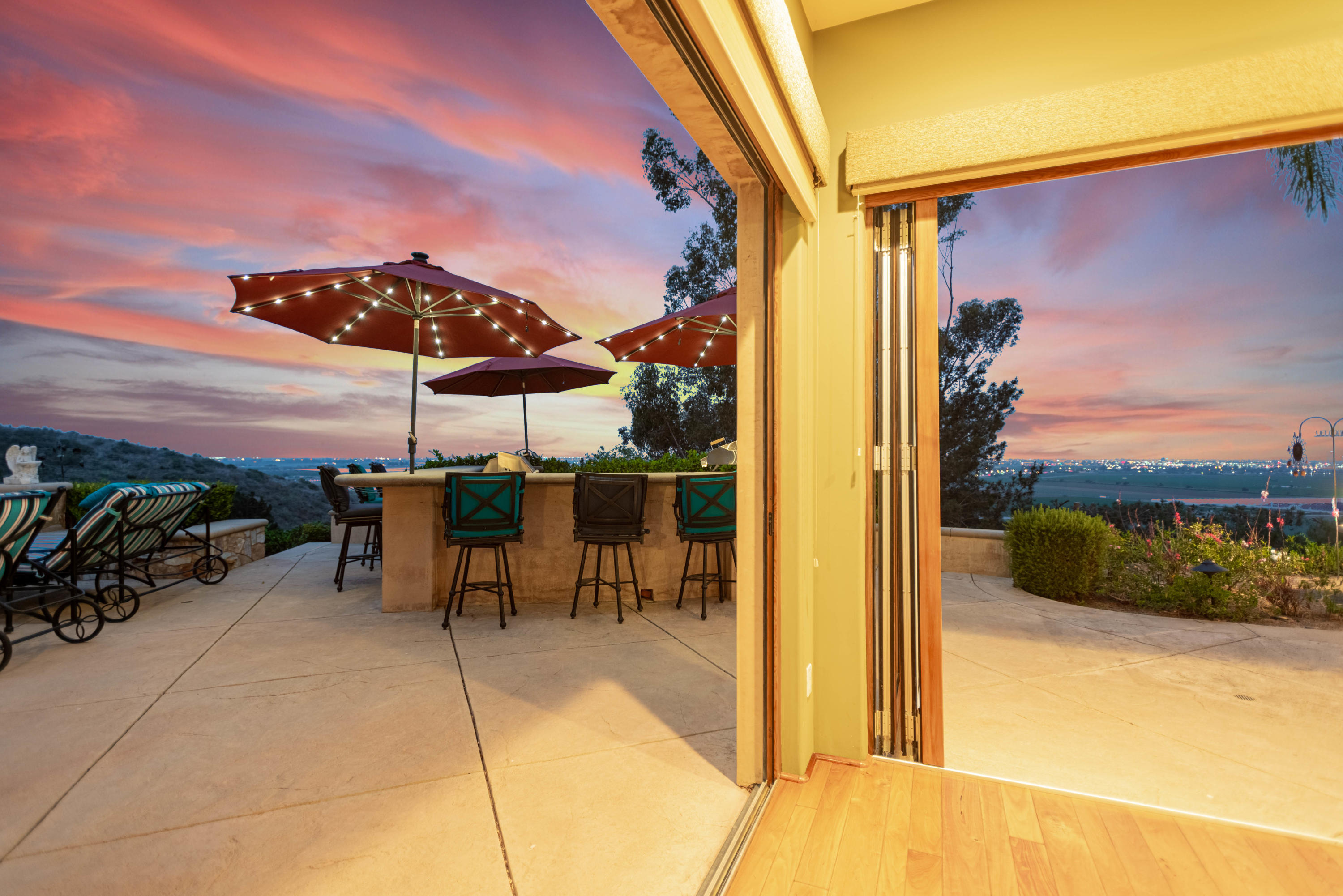 1185 Corte Barroso Camarillo, CA 93010 - Photo 4 of 75 1185CorteBarroso 145