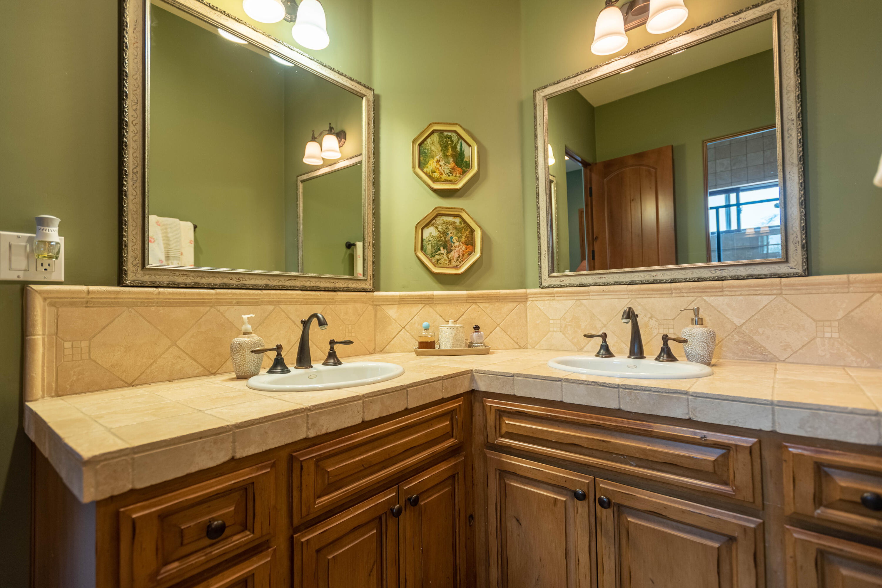 1185 Corte Barroso Camarillo, CA 93010 - Photo 47 of 75 1185CorteBarroso 89