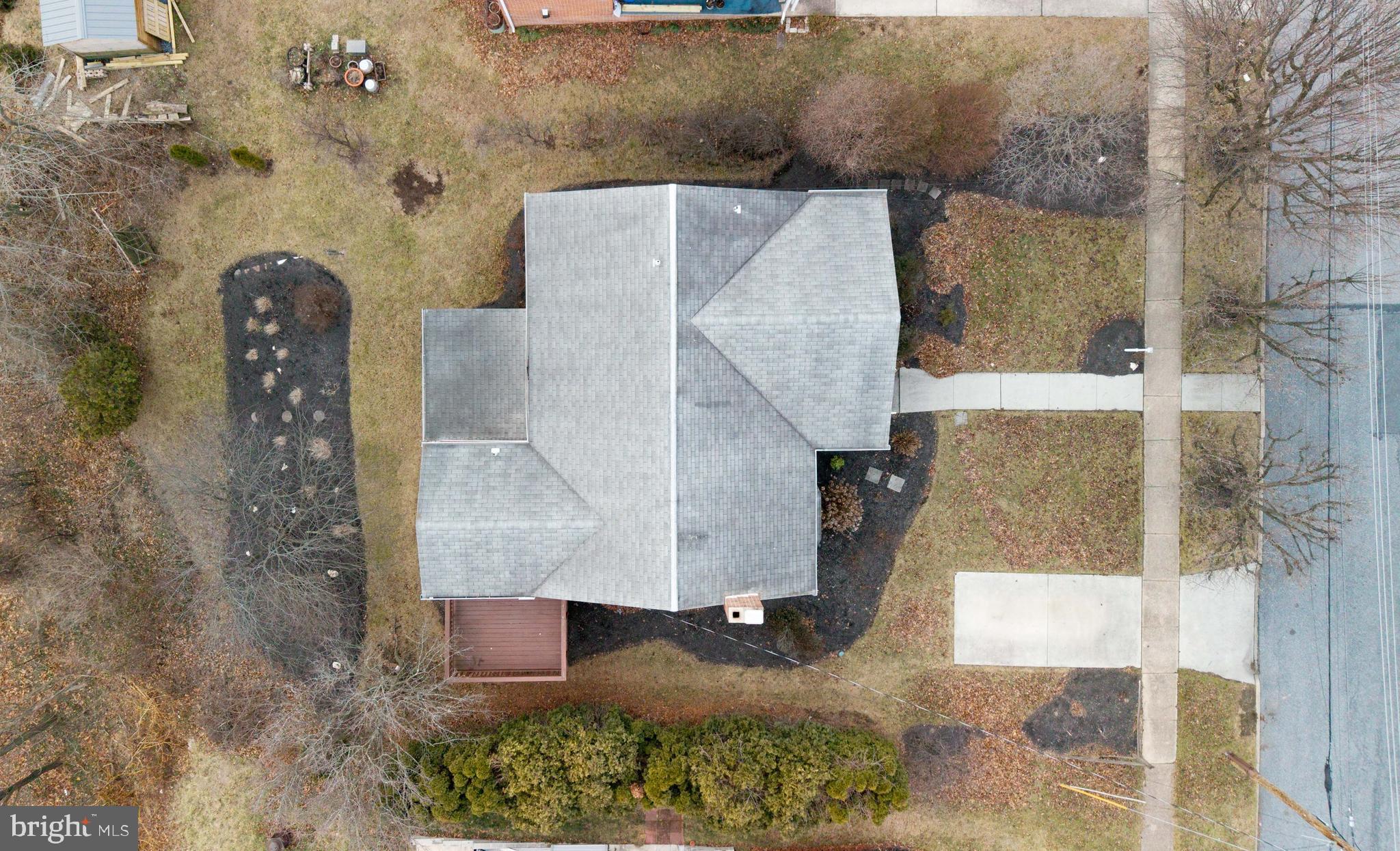 3881 Elder Road Harrisburg, PA 17111 - Photo 6 of 34 an aerial view of a house with a yard