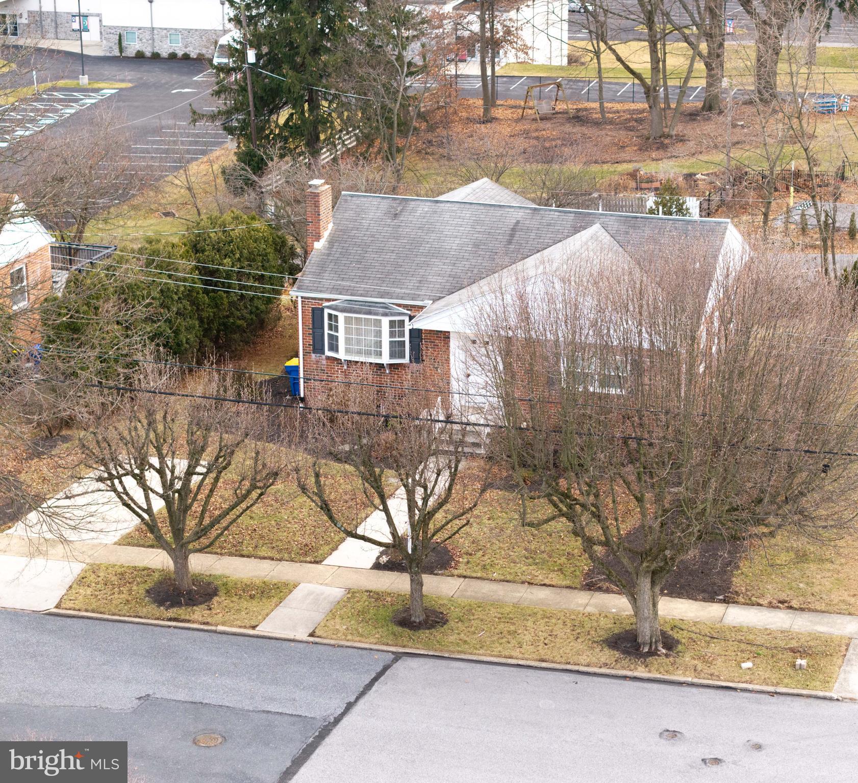 3881 Elder Road Harrisburg, PA 17111 - Photo 7 of 34