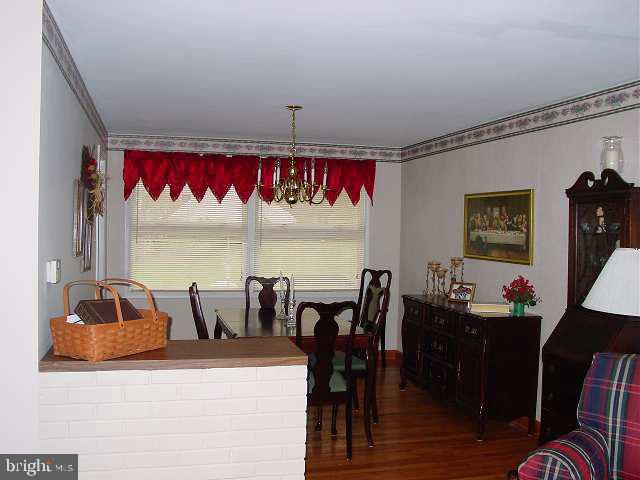 2011 Colonial Road Harrisburg, PA 17112 - Photo 4 of 9 Gallery Image 4