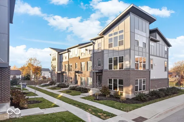 $420,000 | 8191 Bostic Drive, Fishers, IN 46038