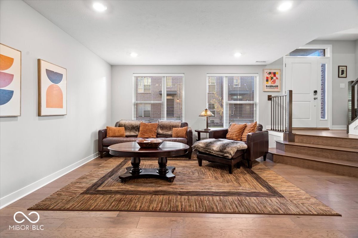 8191 Bostic Drive Fishers, IN 46038 - Photo 4 of 39