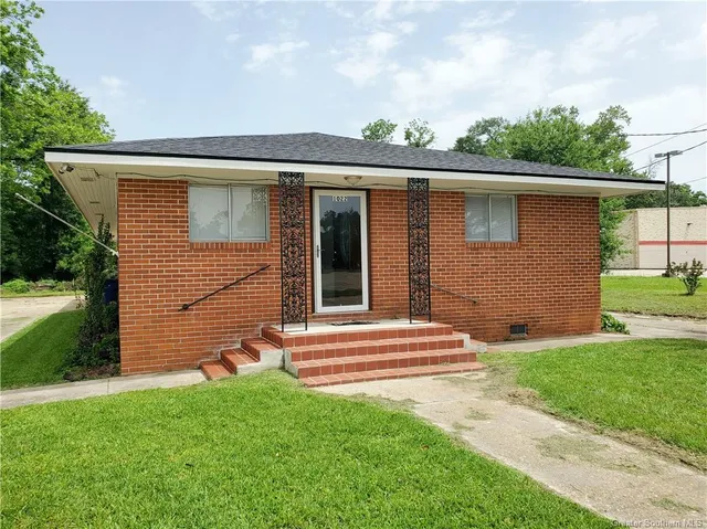 $165,500 | 1022 West 1st Street, DeRidder, LA 70634