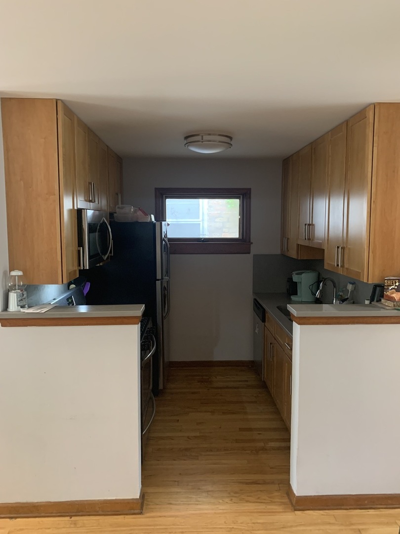 1446 West Polk Street, Unit 2F Chicago, IL 60607 - Photo 7 of 14