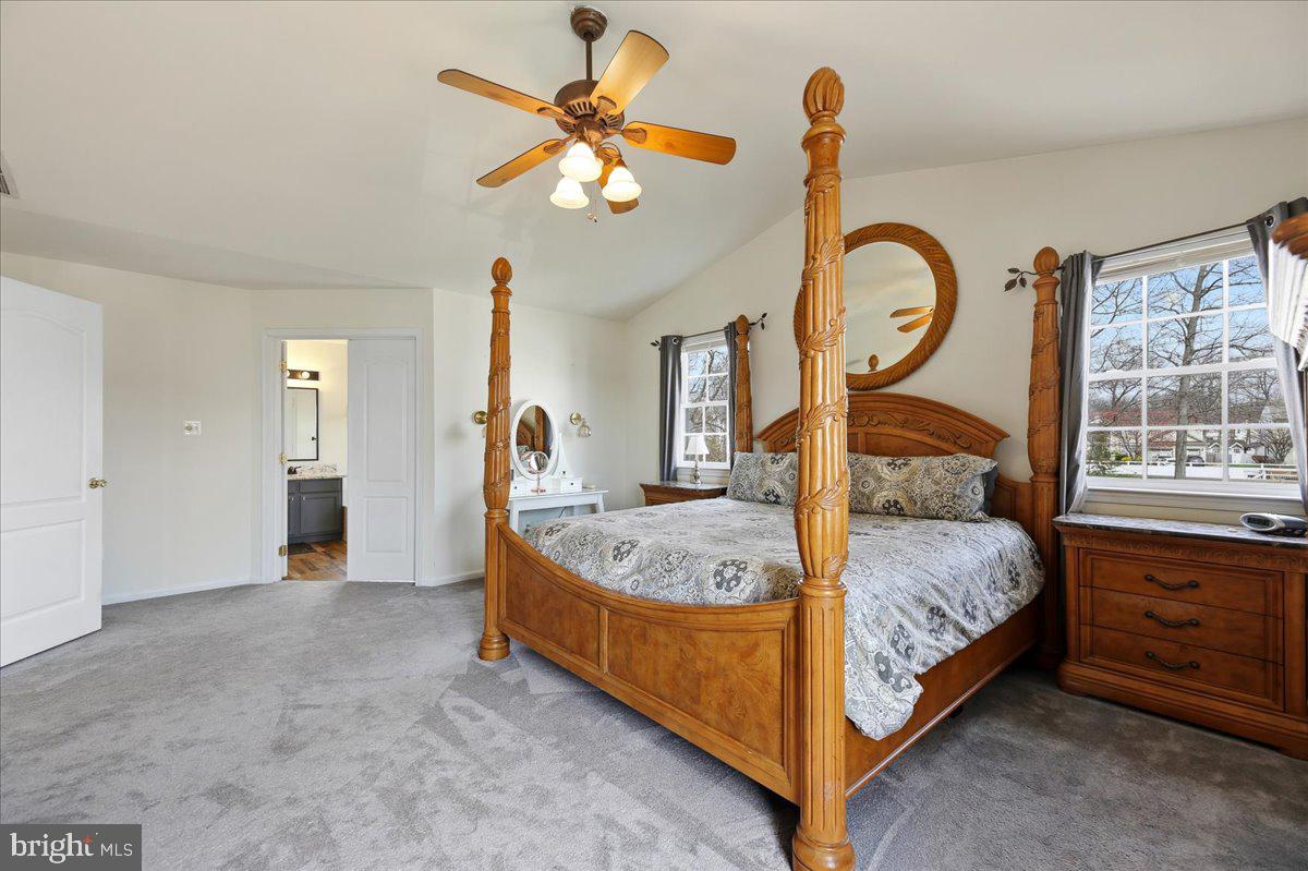 8 Marble Court Sicklerville, NJ 08081 - Photo 21 of 38
