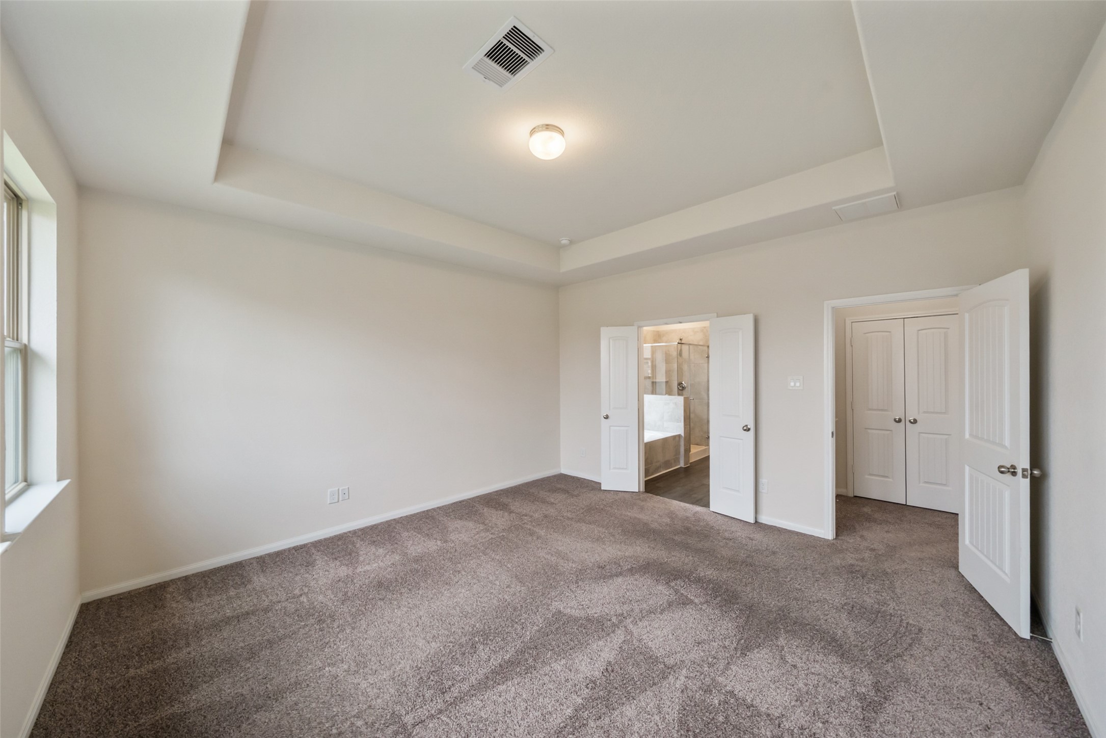 3626 Karissa Road Conroe, TX 77306 - Photo 7 of 34 Primary bedroom with recessed ceiling