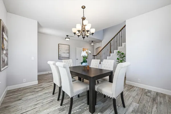 $449,999 | 300 Ben Thomas Street, Burleson, TX 76028