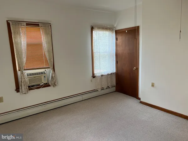 $1,500 | 132 Main Street, Mantua, NJ 08051