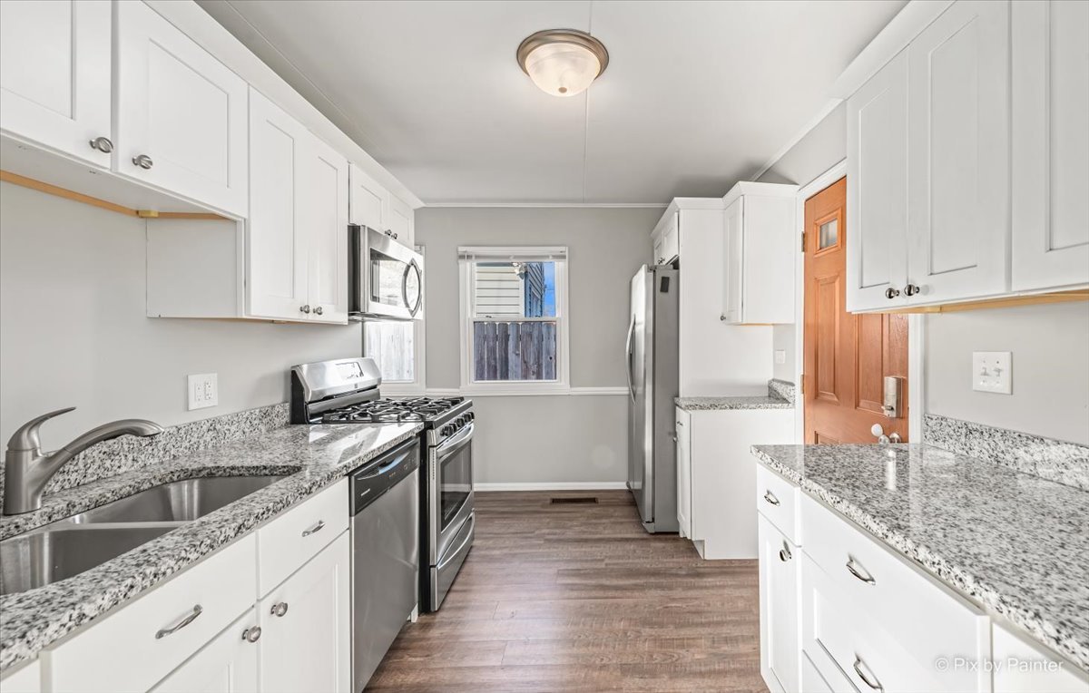 805 Dawes Avenue Wheaton, IL 60189 - Photo 12 of 27