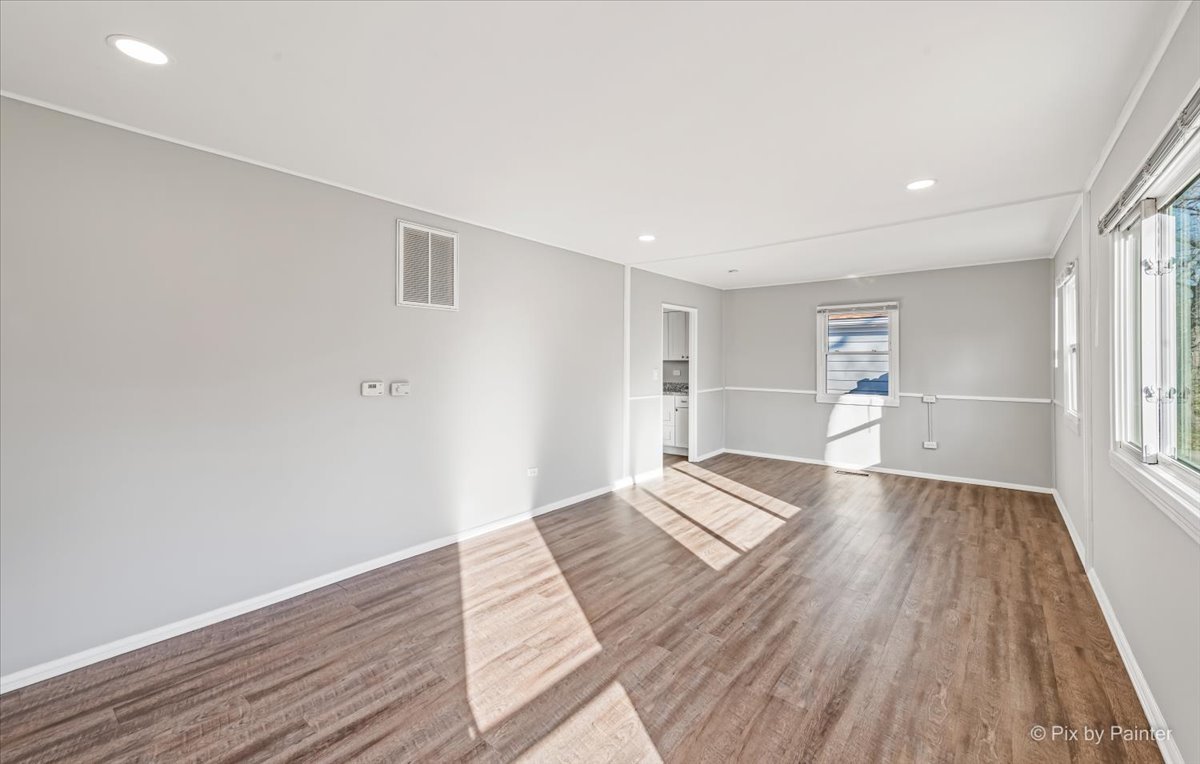 805 Dawes Avenue Wheaton, IL 60189 - Photo 5 of 27