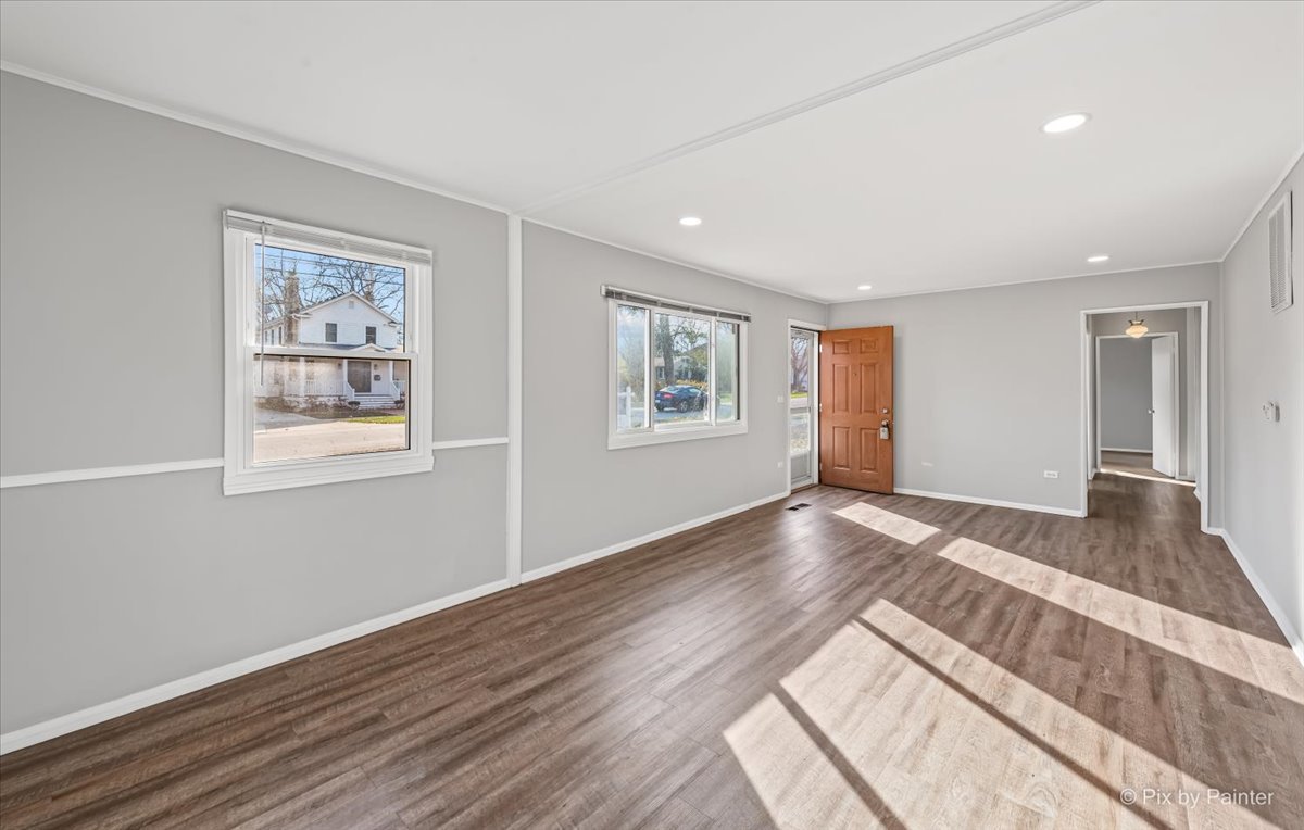 805 Dawes Avenue Wheaton, IL 60189 - Photo 8 of 27