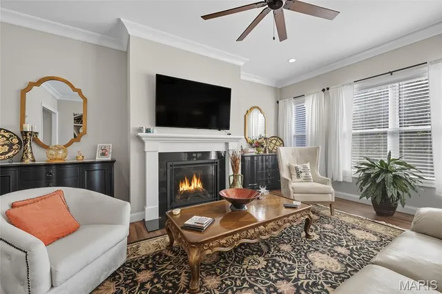 $599,900 | 9572 East Vista Drive, Hillsboro, MO 63050