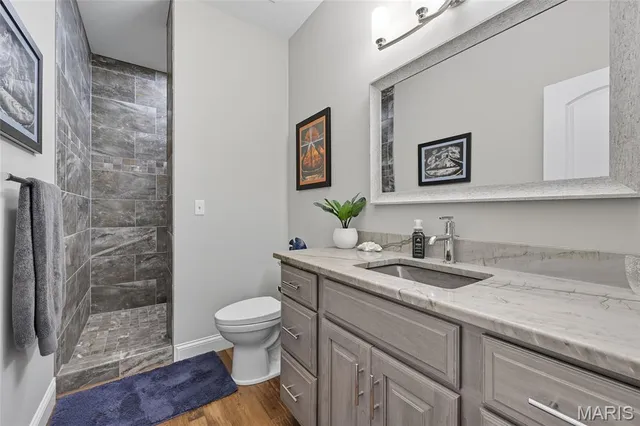 $599,900 | 9572 East Vista Drive, Hillsboro, MO 63050