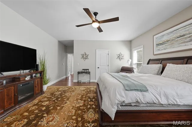 $599,900 | 9572 East Vista Drive, Hillsboro, MO 63050