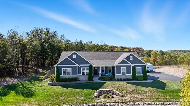 $599,900 | 9572 East Vista Drive, Hillsboro, MO 63050